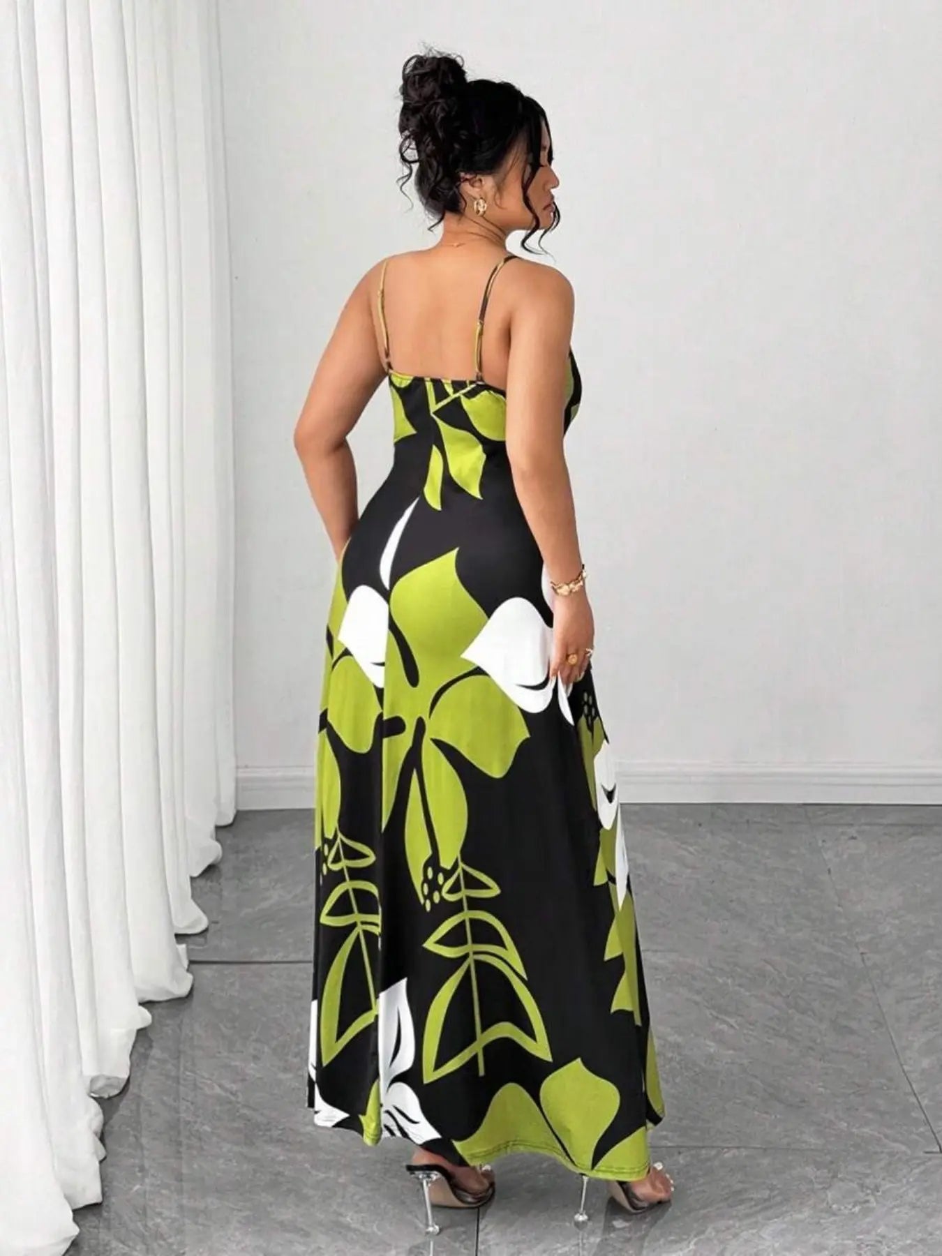Plus Size Women'S Tropical Floral Print Maxi Dress, Thin Strap Lightweight Summer Vacation Dress, Casual Boho Style, Comfortable and Stylish